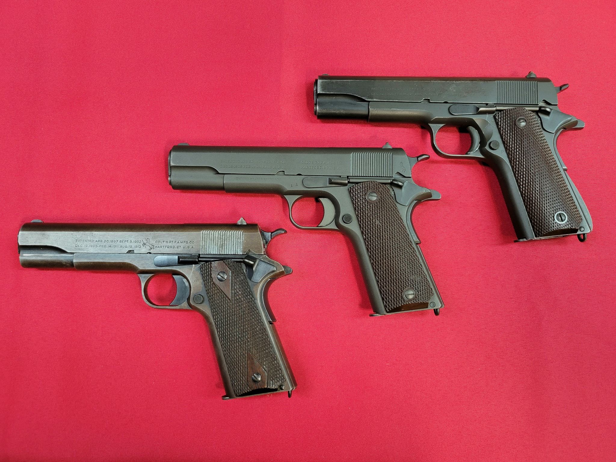 US Colt wwi 1911 / wwii 1911A1 45acp Pistols